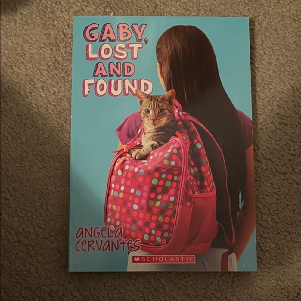 Scholastic Kids Book - Gaby Lost and Found